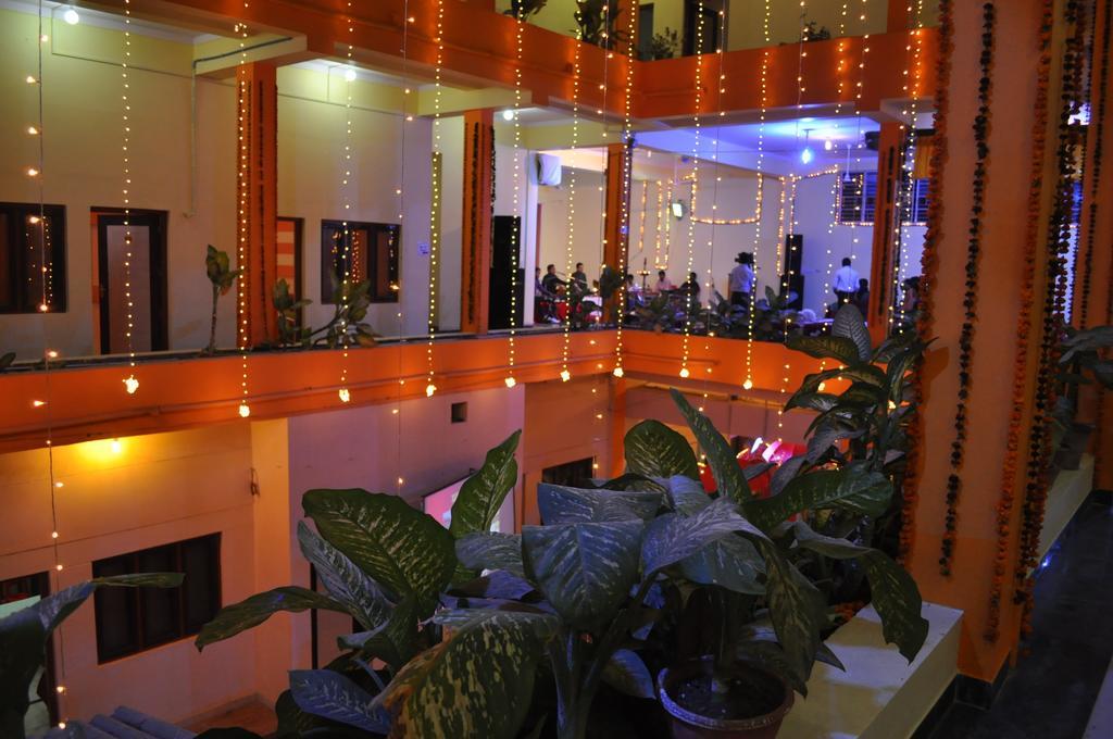 Hotel Maruti Mandapam Jabalpur Buitenkant foto