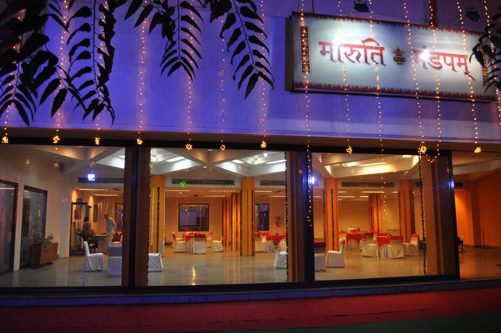Hotel Maruti Mandapam Jabalpur Buitenkant foto